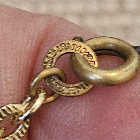 Gorgeous Vintage Courting Couple Necklace - Picture 4 of 4